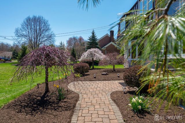 262 Skyline Drive, Long Hill, NJ 07946