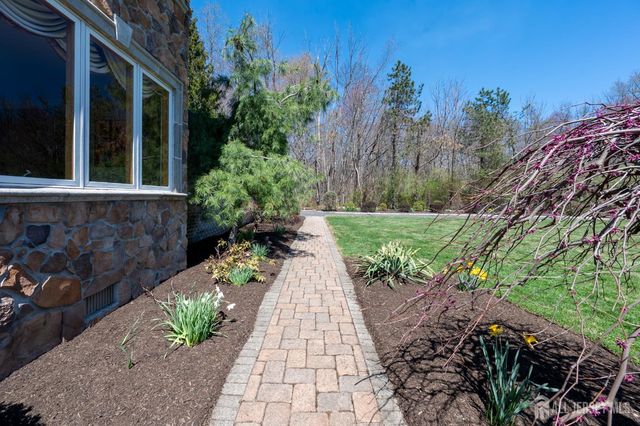 262 Skyline Drive, Long Hill, NJ 07946