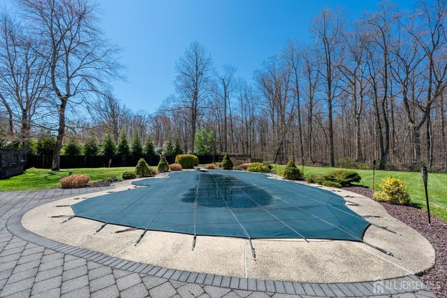 262 Skyline Drive, Long Hill, NJ 07946