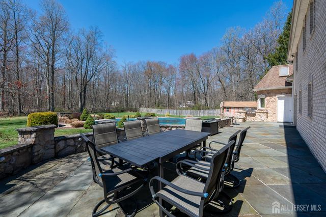 262 Skyline Drive, Long Hill, NJ 07946