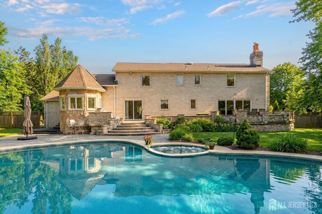 262 Skyline Drive, Long Hill, NJ 07946