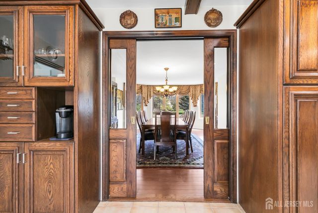 262 Skyline Drive, Long Hill, NJ 07946