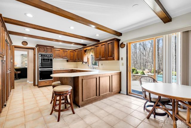 262 Skyline Drive, Long Hill, NJ 07946