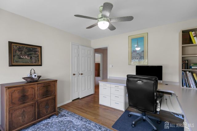 262 Skyline Drive, Long Hill, NJ 07946