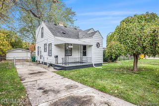 16244 E 10 Mile Road, Eastpointe, MI 48021