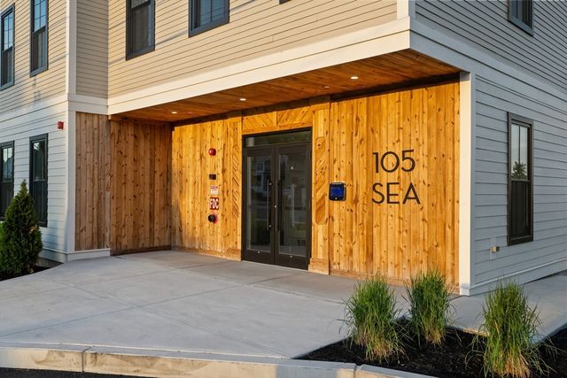 105 Sea Street 104, Quincy, MA 02169