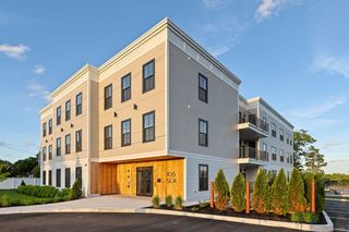 105 Sea Street 104, Quincy, MA 02169