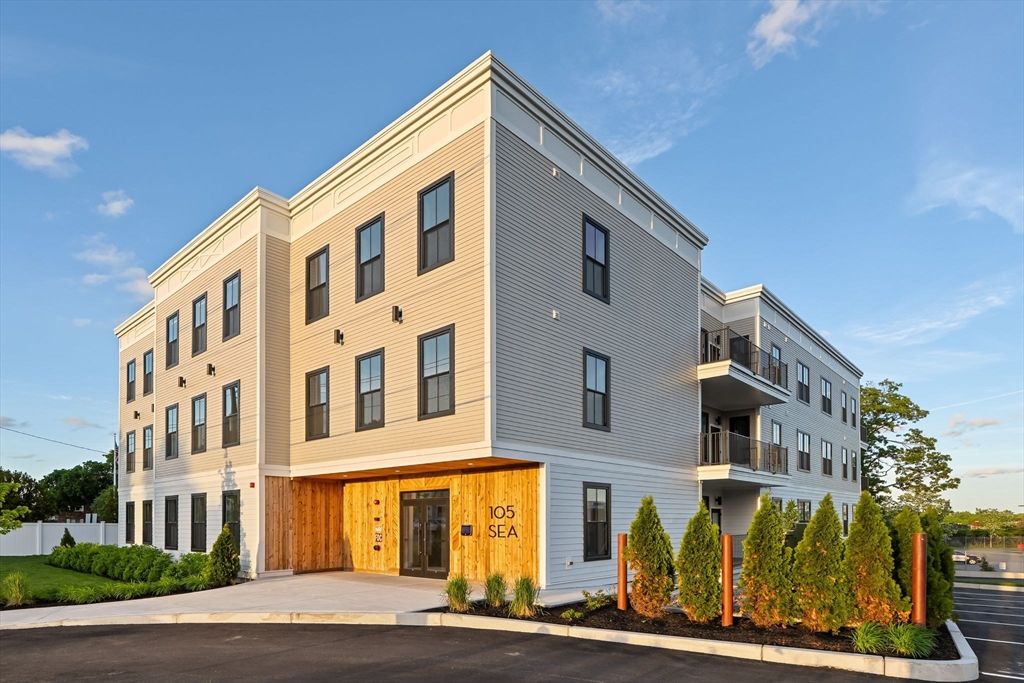 105 Sea Street 104, Quincy, MA 02169