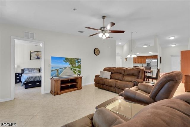 1113 Winding Pines CIR 204, Cape Coral, FL 33909