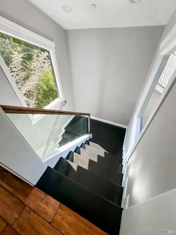 40 Villa Ave, San Rafael, CA 94901