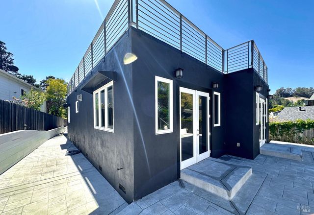 40 Villa Ave, San Rafael, CA 94901