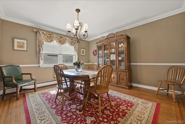 38 Pine Avenue, Floral Park, NY 11001