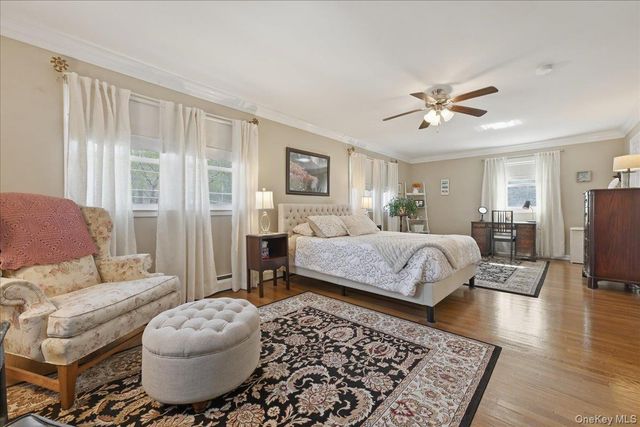 38 Pine Avenue, Floral Park, NY 11001