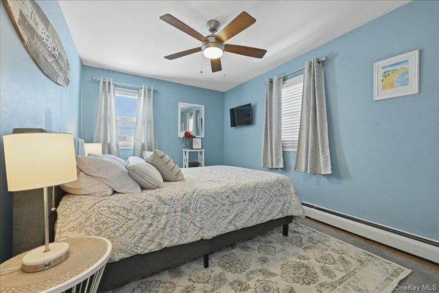 38 Pine Avenue, Floral Park, NY 11001