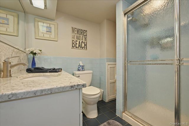 38 Pine Avenue, Floral Park, NY 11001