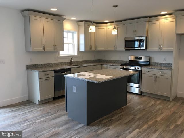 331 W FRITZ AVE, Quarryville, PA 17566