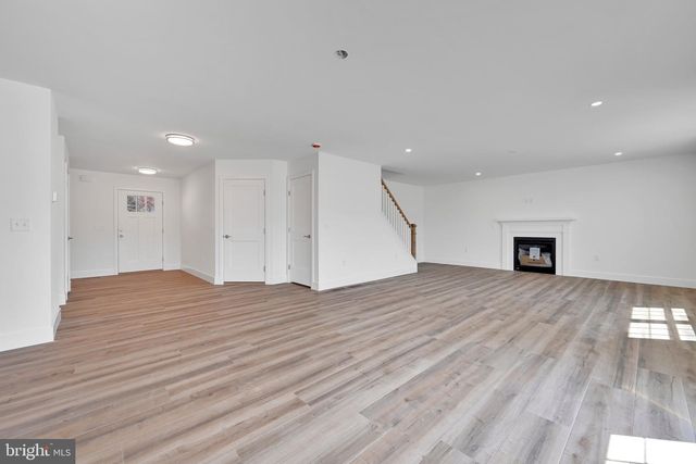 331 W FRITZ AVE, Quarryville, PA 17566