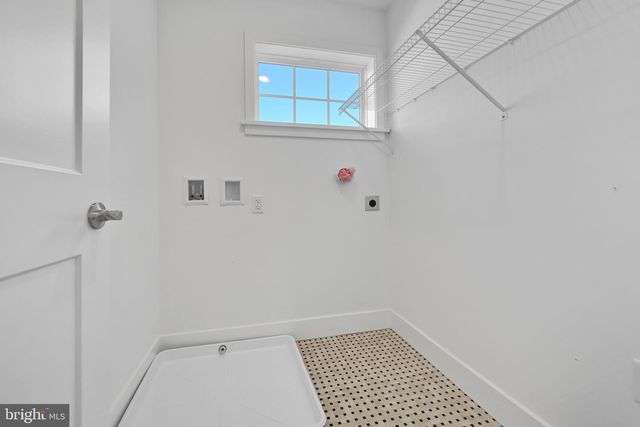 331 W FRITZ AVE, Quarryville, PA 17566