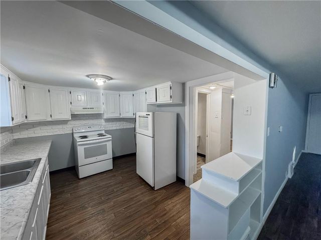 930 E Stone Street, Independence, MO 64050