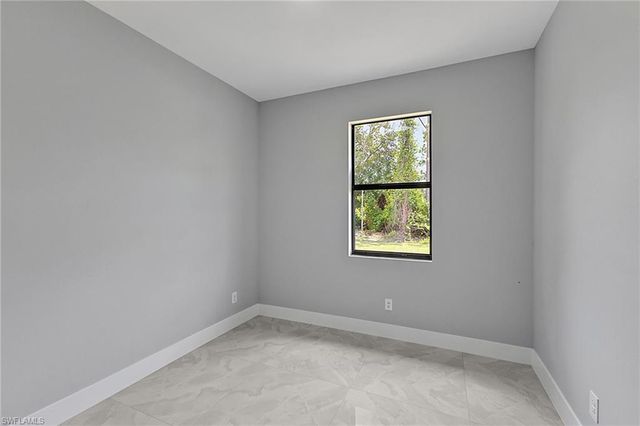 531 Frank Jewett AVE S, Lehigh Acres, FL 33974