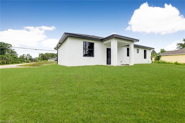 531 Frank Jewett AVE S, Lehigh Acres, FL 33974