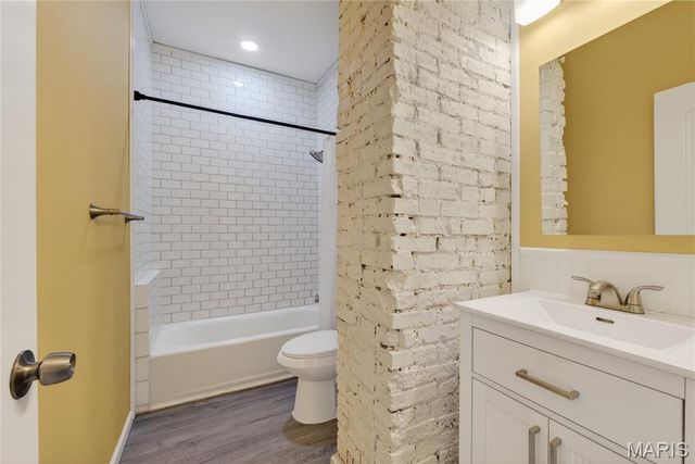 4338 Humphrey Street, St Louis, MO 63116