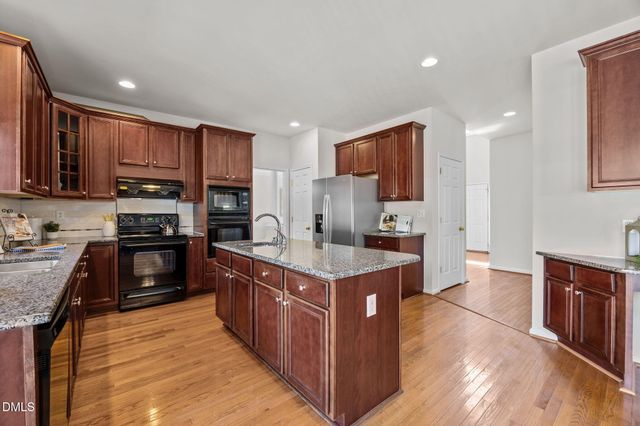711 Oxboro Circle, Durham, NC 27713