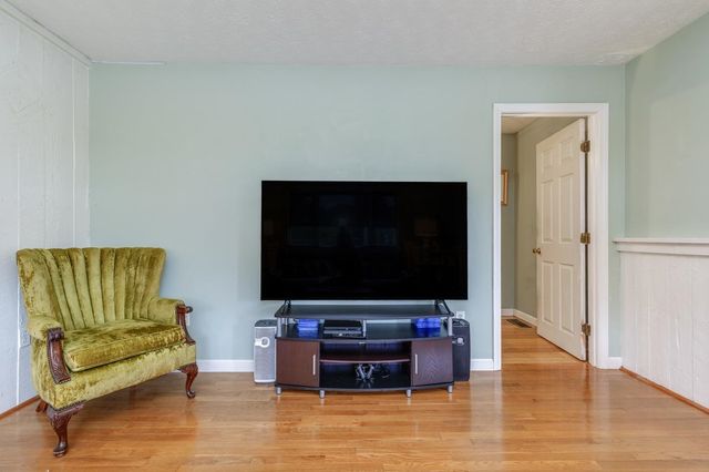 169 Exchange Avenue, Manchester, NH 03104