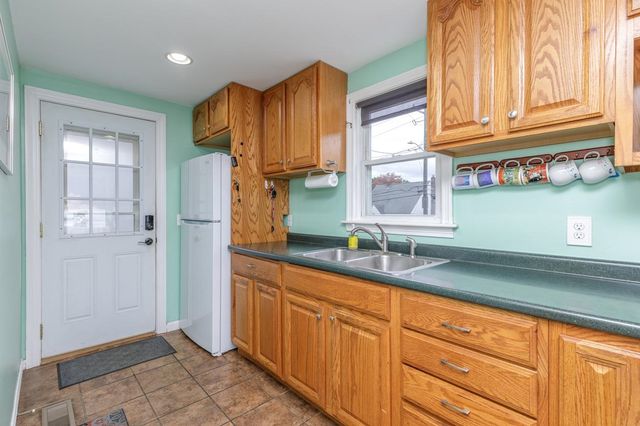 169 Exchange Avenue, Manchester, NH 03104
