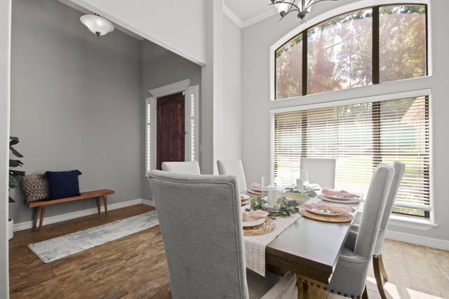 1921 Rollingwood Drive, Huntsville, TX 77340