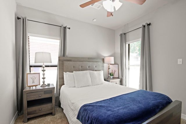 1921 Rollingwood Drive, Huntsville, TX 77340