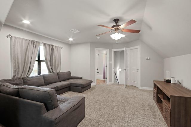 1921 Rollingwood Drive, Huntsville, TX 77340