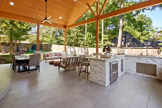 1921 Rollingwood Drive, Huntsville, TX 77340