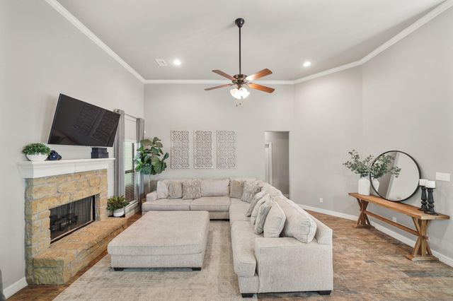 1921 Rollingwood Drive, Huntsville, TX 77340