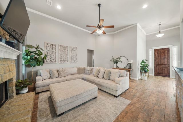 1921 Rollingwood Drive, Huntsville, TX 77340