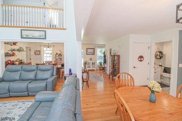 117 Autumn Dr, Montague Twp., NJ 07827