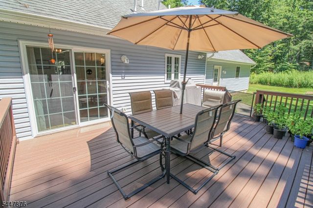 117 Autumn Dr, Montague Twp., NJ 07827