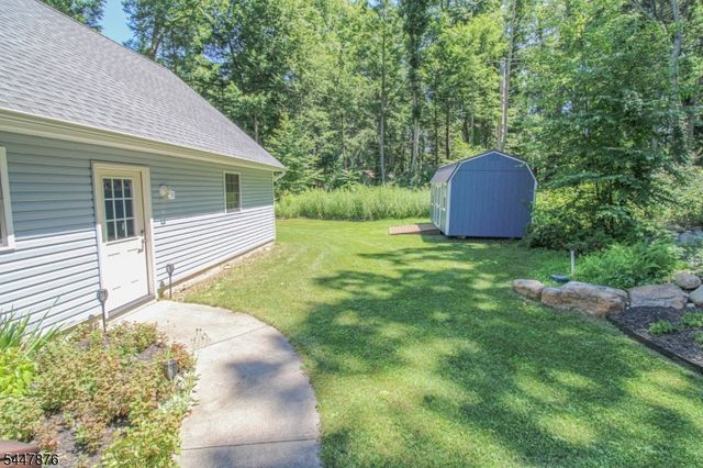 117 Autumn Dr, Montague Twp., NJ 07827