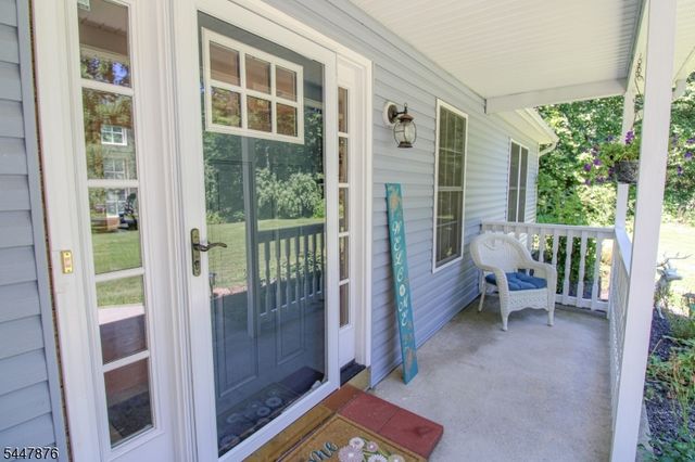 117 Autumn Dr, Montague Twp., NJ 07827
