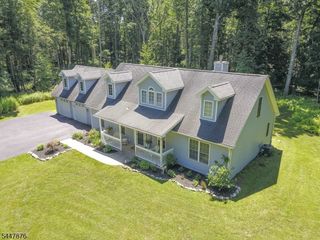 117 Autumn Dr, Montague Twp., NJ 07827