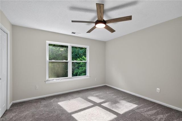 138 Riverwood TRCE, Suffolk, VA 23434