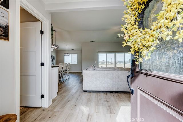 22562 Houston Street, Apple Valley, CA 92308