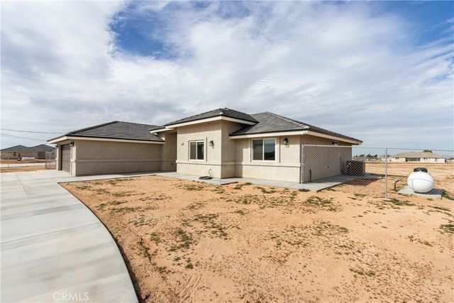 22562 Houston Street, Apple Valley, CA 92308