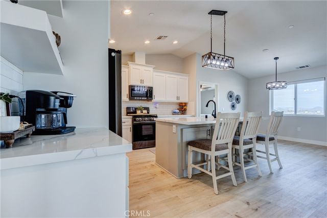 22562 Houston Street, Apple Valley, CA 92308