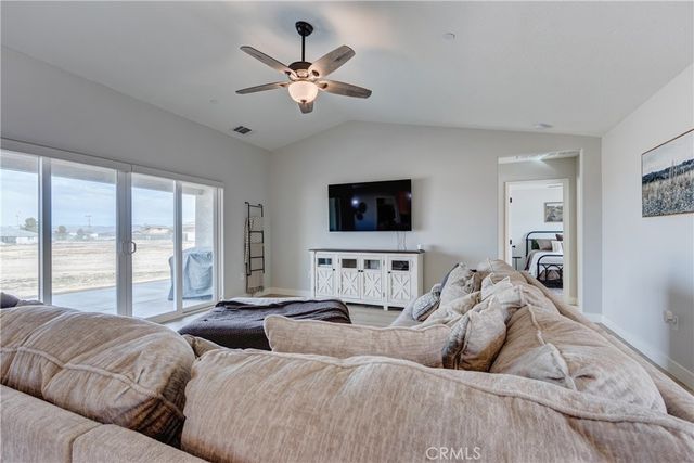 22562 Houston Street, Apple Valley, CA 92308