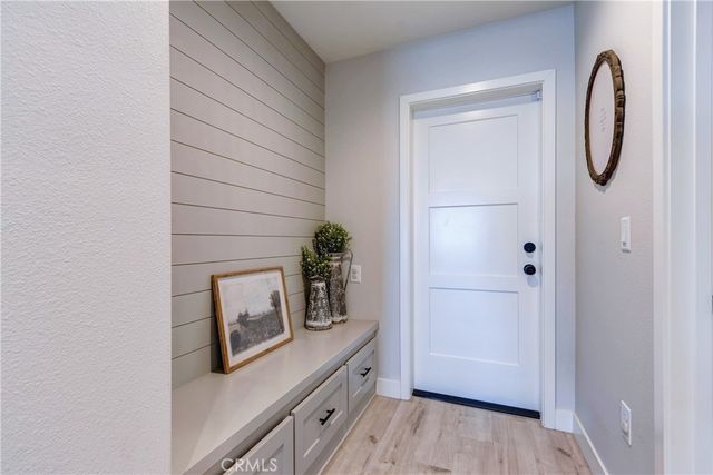 22562 Houston Street, Apple Valley, CA 92308