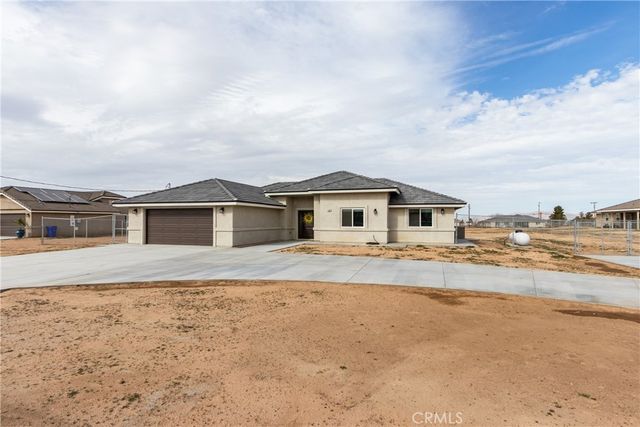 22562 Houston Street, Apple Valley, CA 92308