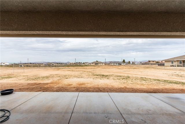 22562 Houston Street, Apple Valley, CA 92308