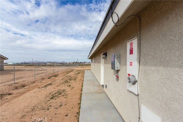 22562 Houston Street, Apple Valley, CA 92308