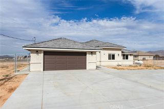 22562 Houston Street, Apple Valley, CA 92308
